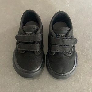 Toddler Black Vans